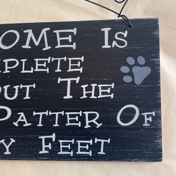 Dog pet sign/plaque Young’s Inc wooden black grey white wire hanger - Picture 3 of 9